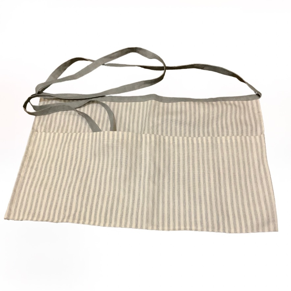 Thick fabric white apron with deep pockets Kitchen Cafe Garden Outdoor crafters
